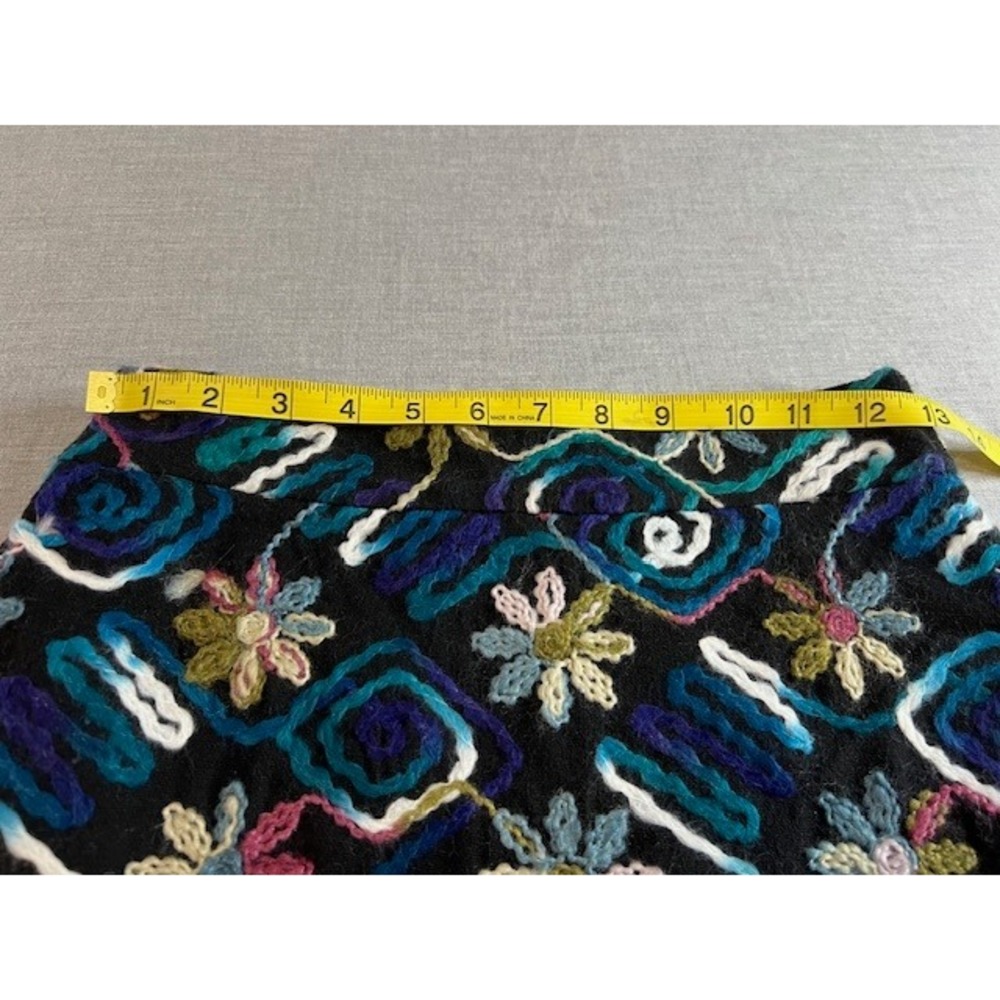 ZARA BASIC Embroidered Floral Swirl Mini Skirt Black Multi Color XS Boho garden - Picture 3 of 8